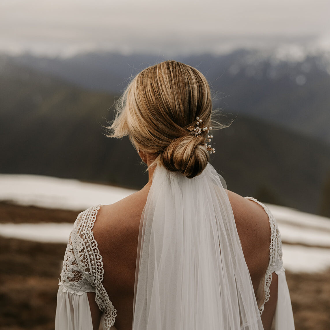 Storytelling Kananaskis adventure elopement photographed by Kananaskis elopement photographer Danielle Boulger Photography for adventurous and intimate elopements