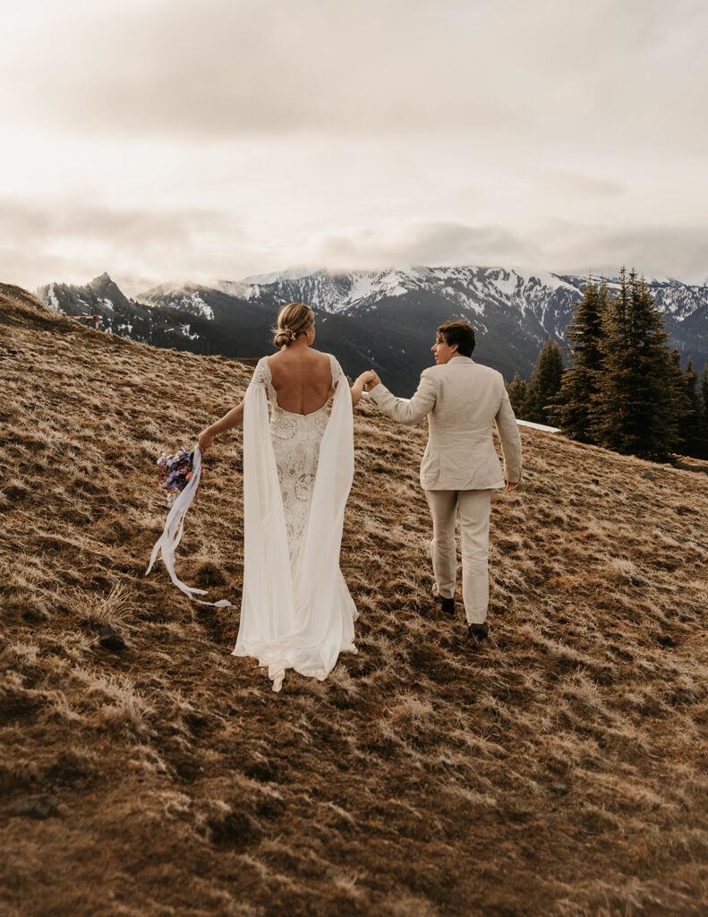 Storytelling Kananaskis adventure elopement photographed by Kananaskis elopement photographer Danielle Boulger Photography for adventurous and intimate elopements